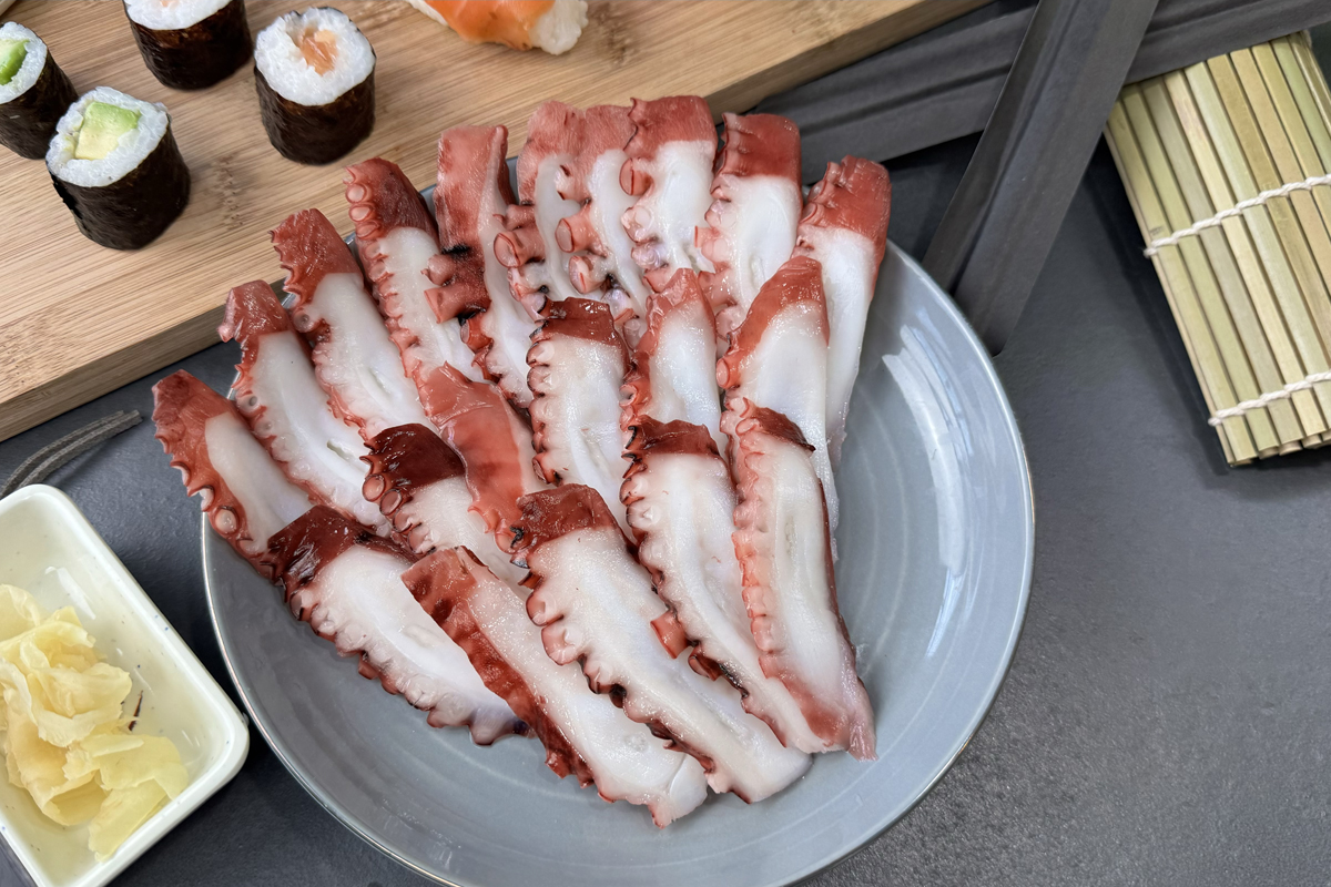 Oktopus Scheiben gekocht - für Sushi