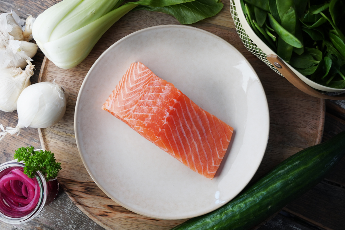 Schottisches BIO Lachsfilet - frisch, mit Haut