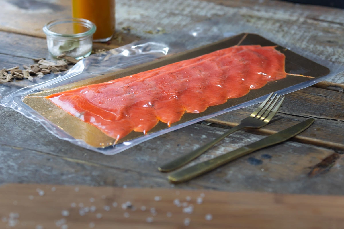 Sockeye Wildlachs geräuchert - geschnitten