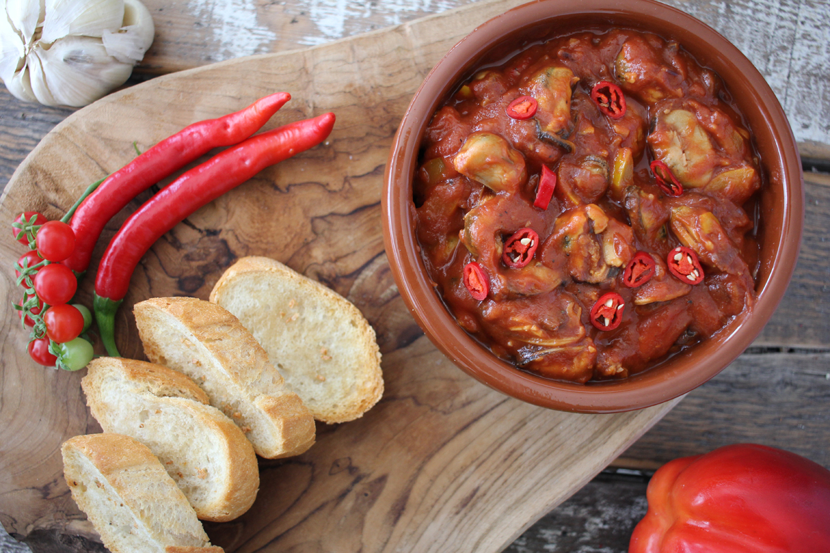 Miesmuschelfleisch in Tomatensauce