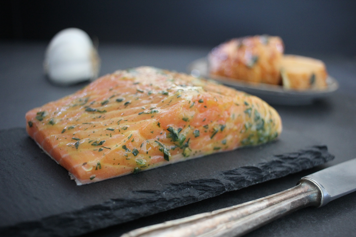 Lachsfilet zum Grillen mit friesischer Marinade