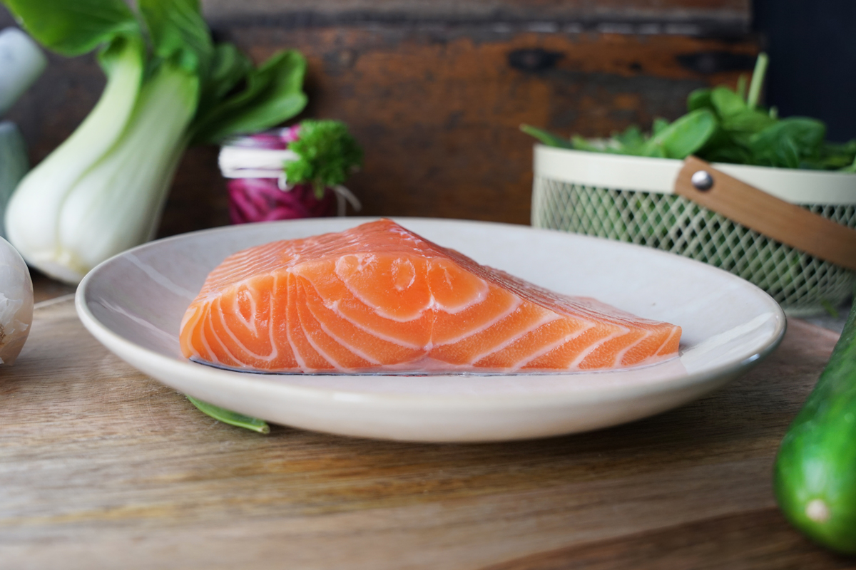 Schottisches BIO Lachsfilet - frisch, mit Haut